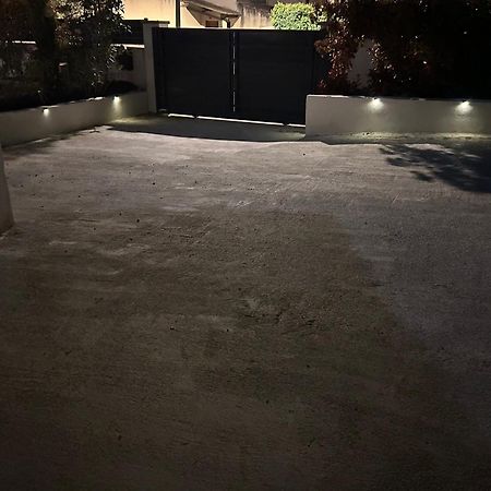 Maison, Jardin, Piscine Parking Pres D'Aix Centre Венель Экстерьер фото